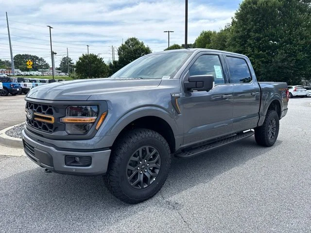 New 2026 Carbonized Gray Metallic Ford Tremor image 5