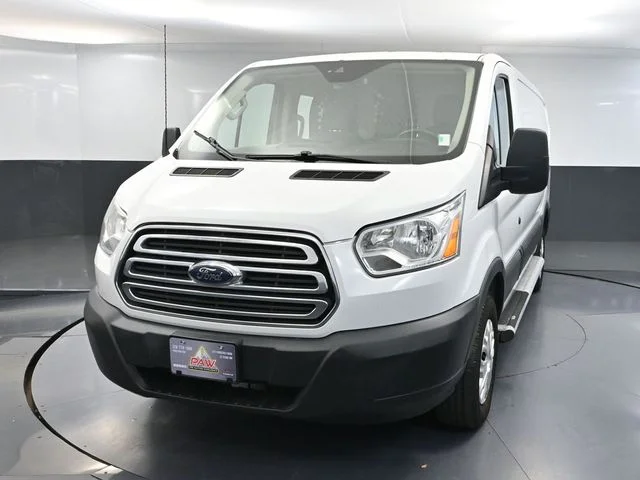 2016 Ford Transit Base - Photo 11
