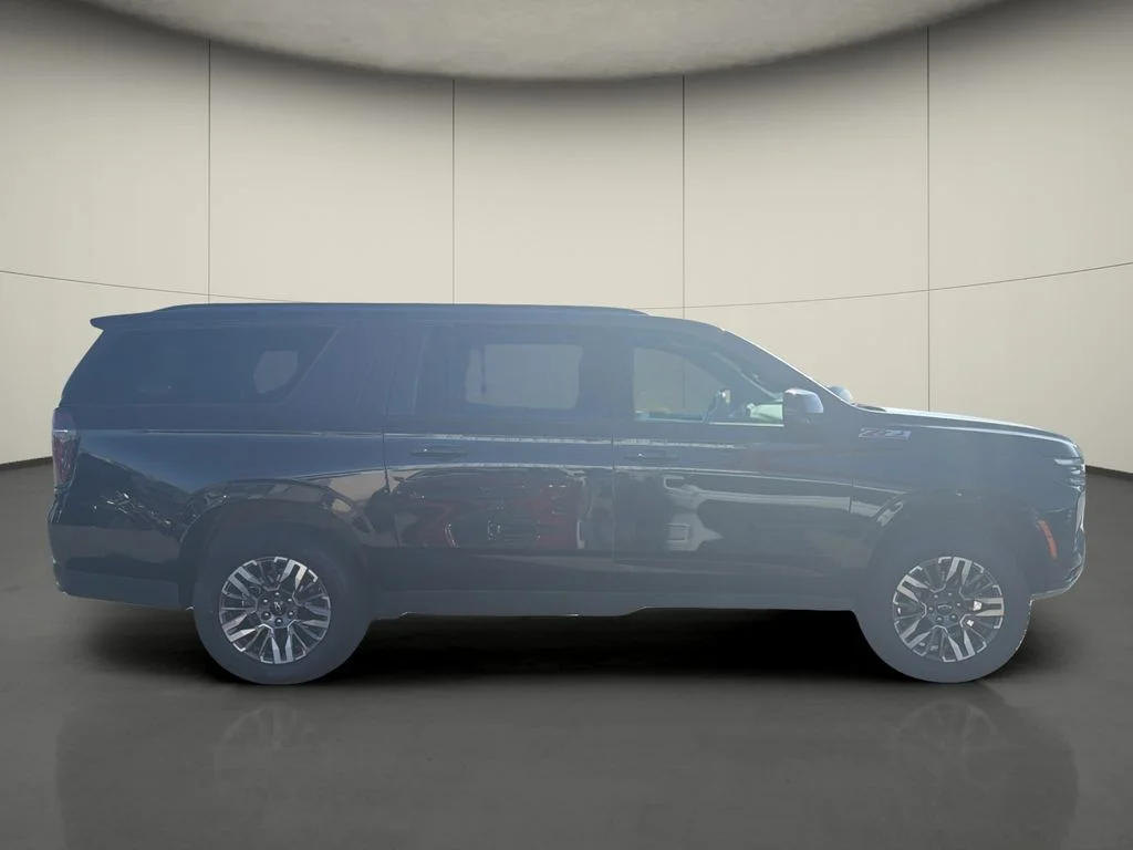 Used 2025 Black Chevrolet Z71 image 8