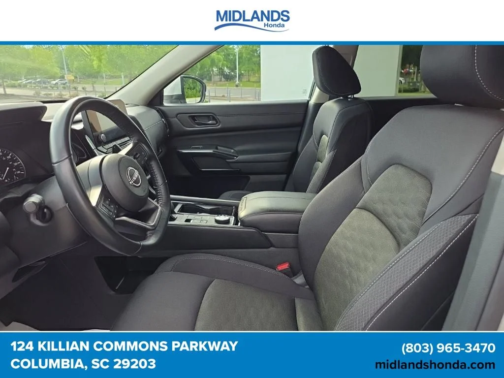 Used 2024 Brilliant Silver Metallic Nissan SV image 13