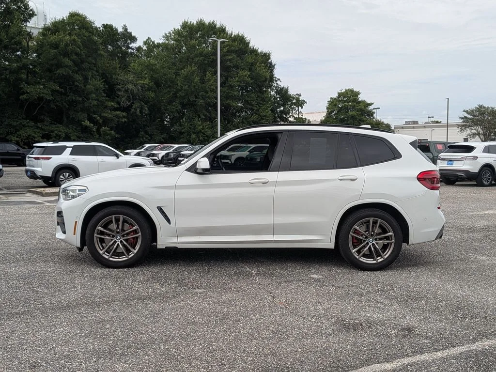 Used 2021 White BMW sDrive30i image 2