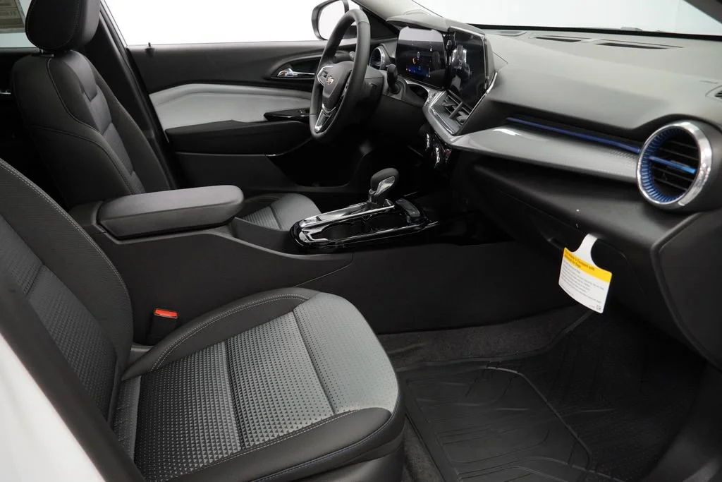 2026 Chevrolet Trax LT - Photo 29
