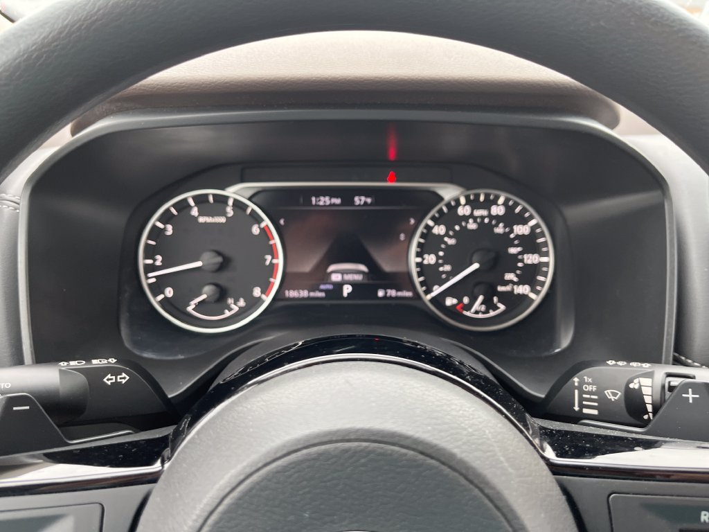 Used 2023 Gray Nissan SV image 15