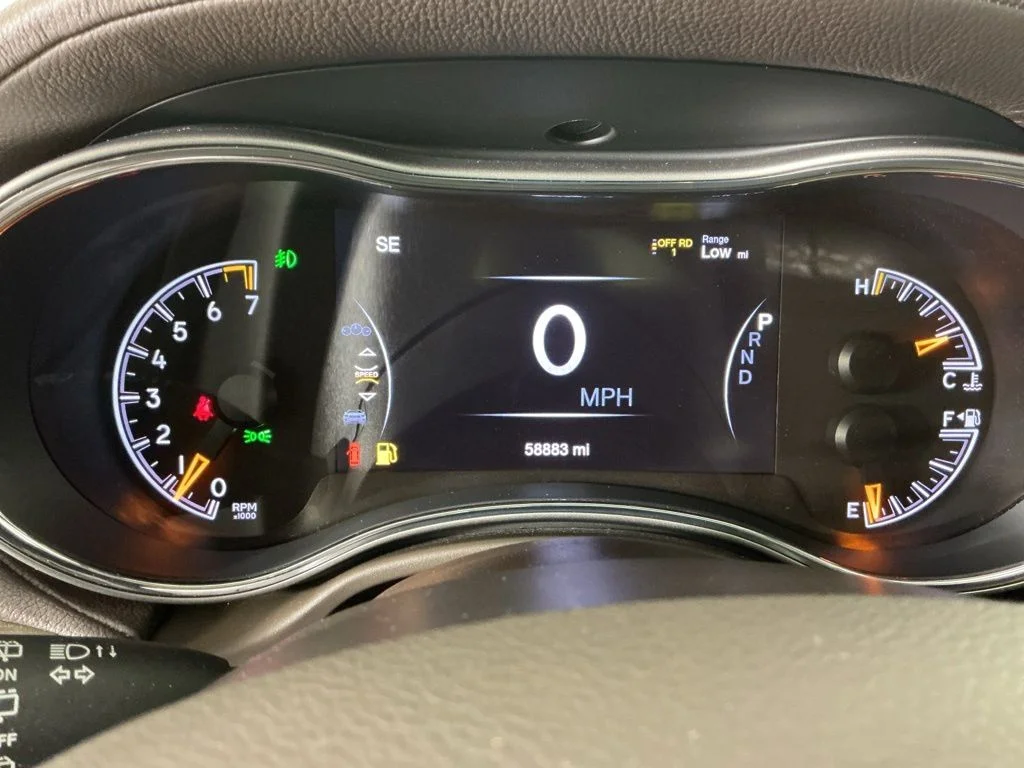 Certified Used 2020 White Jeep Overland image 24