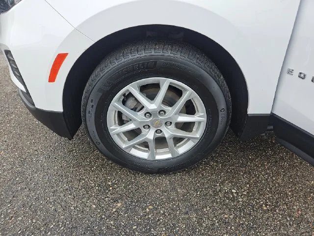 Used 2024 Summit White Chevrolet LS image 27