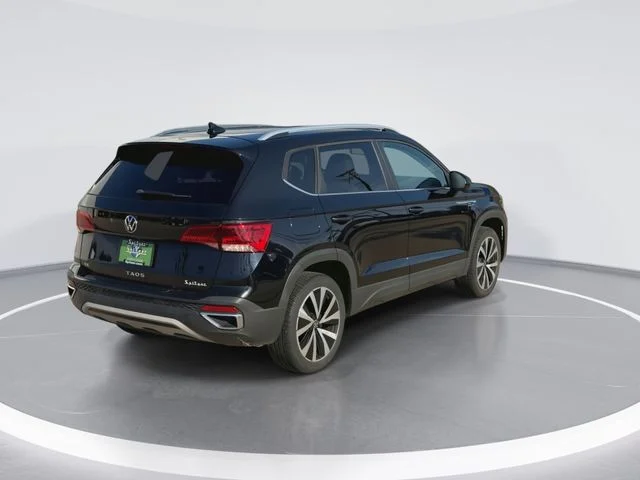 Used 2022  Volkswagen 1.5T SE image 9