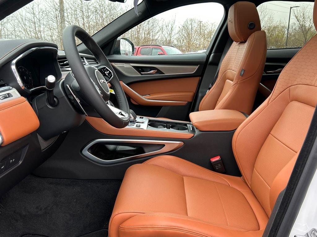 2026 Jaguar F-Pace R-Dynamic S - Photo 10