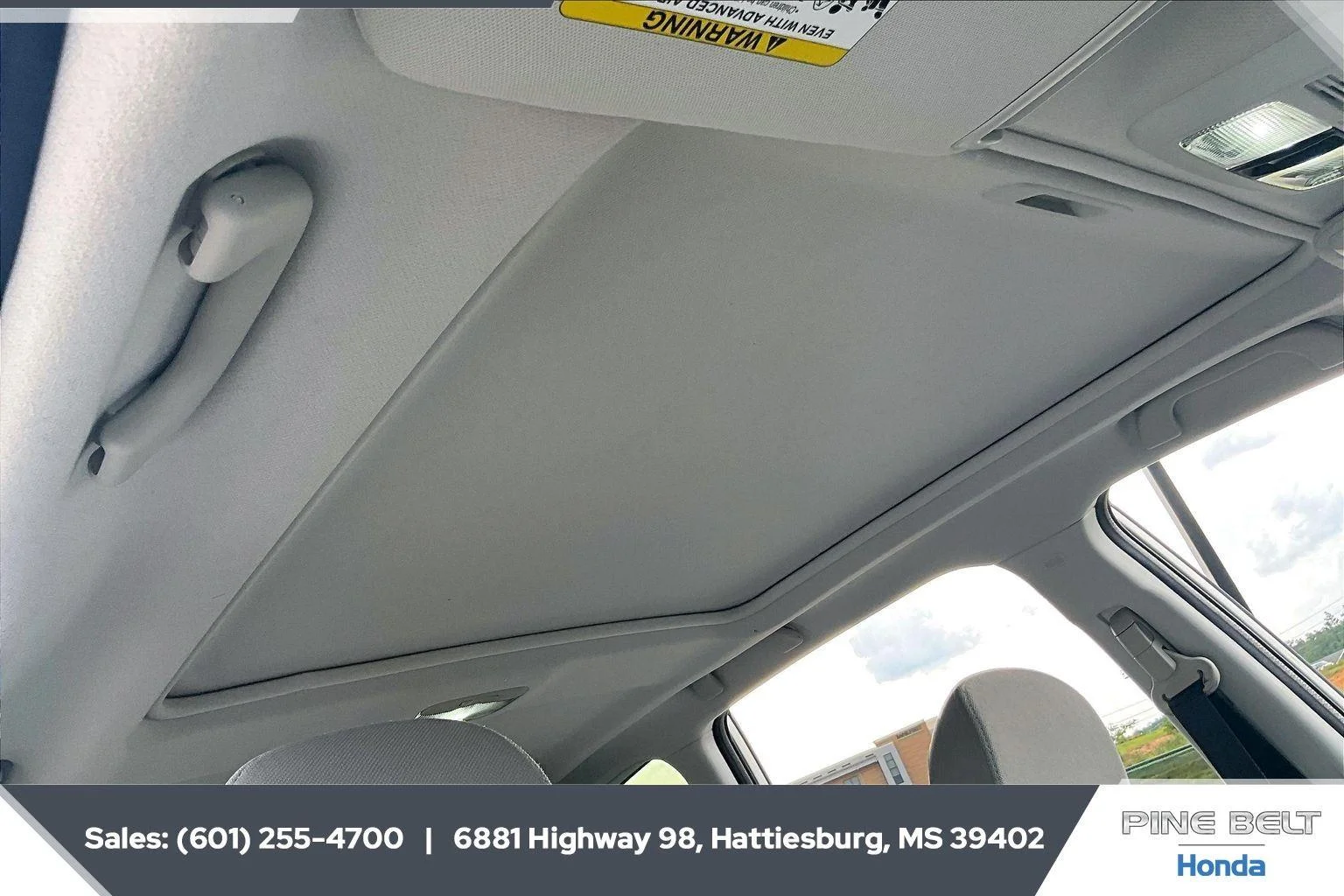 Used 2018 Crystal White Pearl Subaru Premium image 15