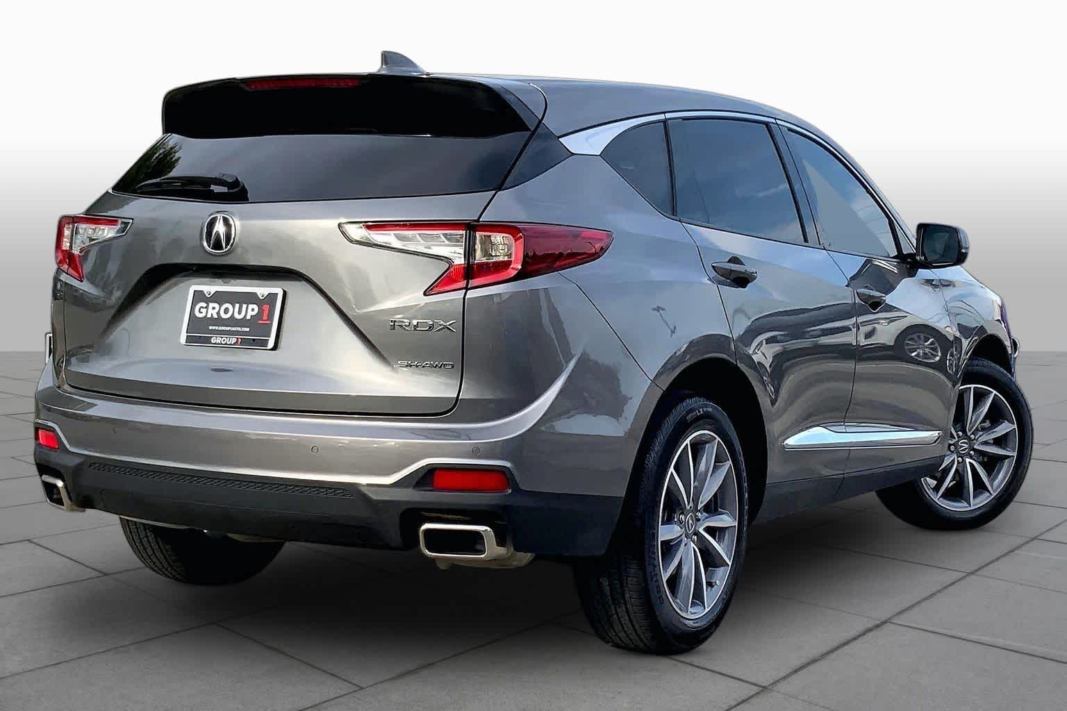 Used 2024 Liquid Carbon Metallic Acura w/Technology Package image 13