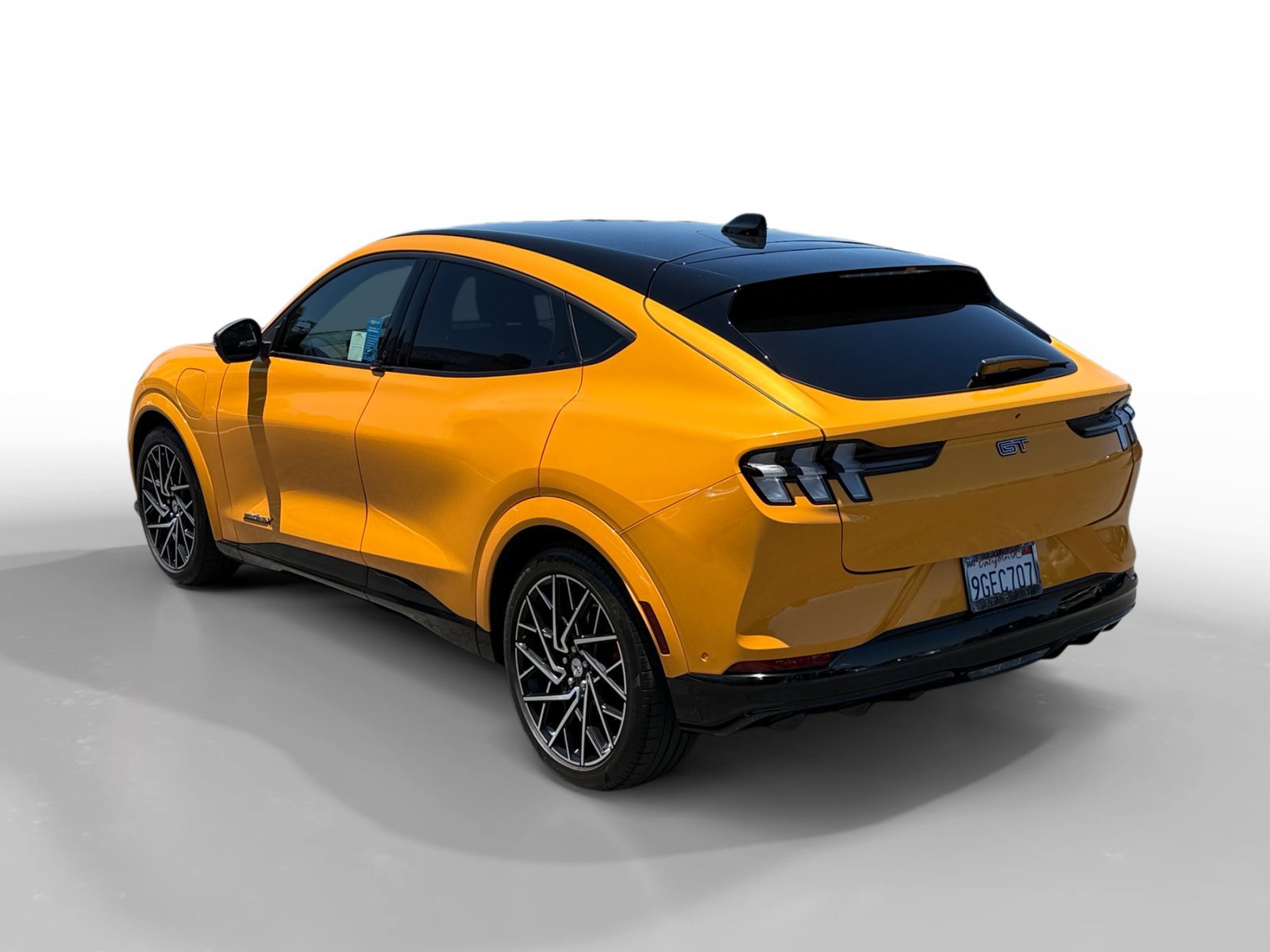 Used 2023 Orange Metallic Ford GT image 3