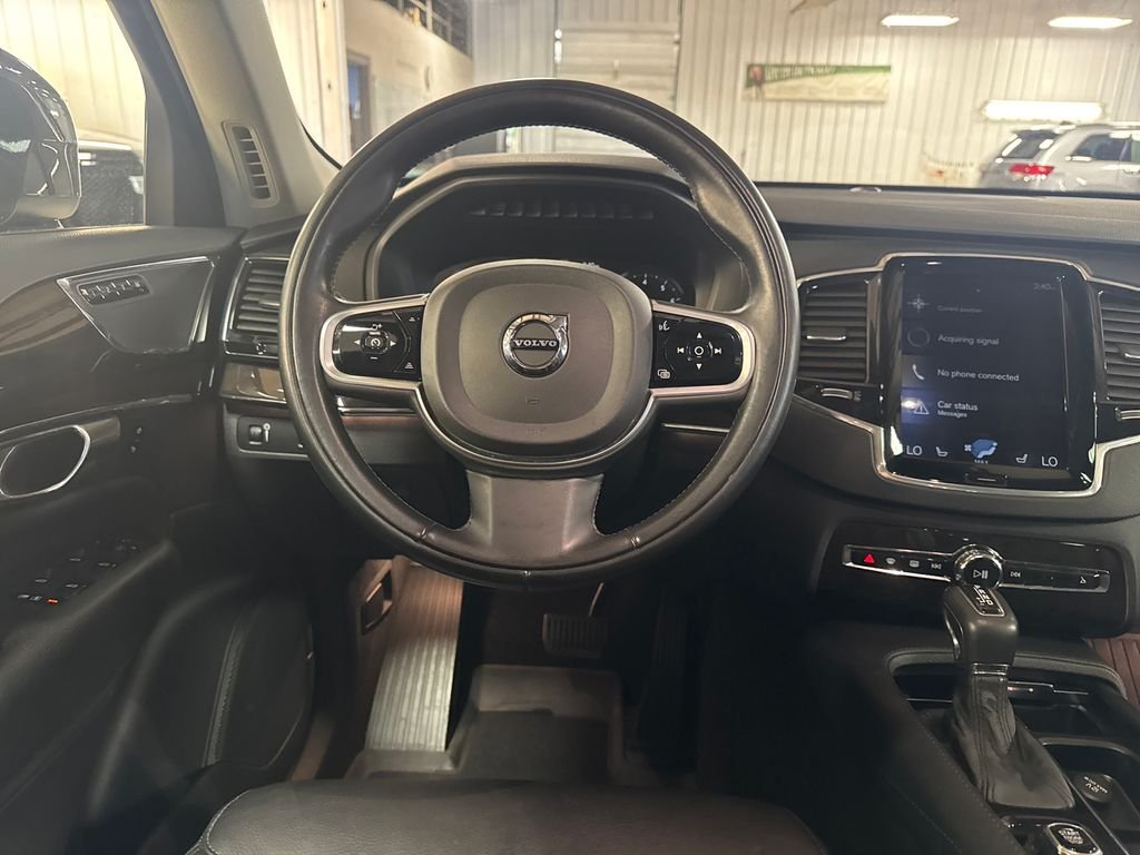Used 2018 Green Volvo T5 Momentum image 16