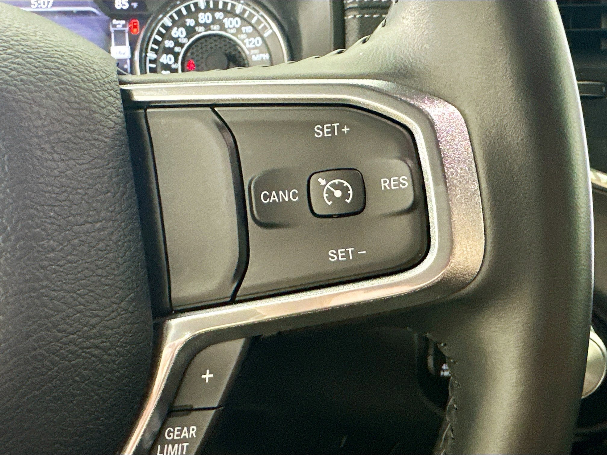 Used 2023 Granite Crystal Metallic Clearcoat Ram Laramie image 13