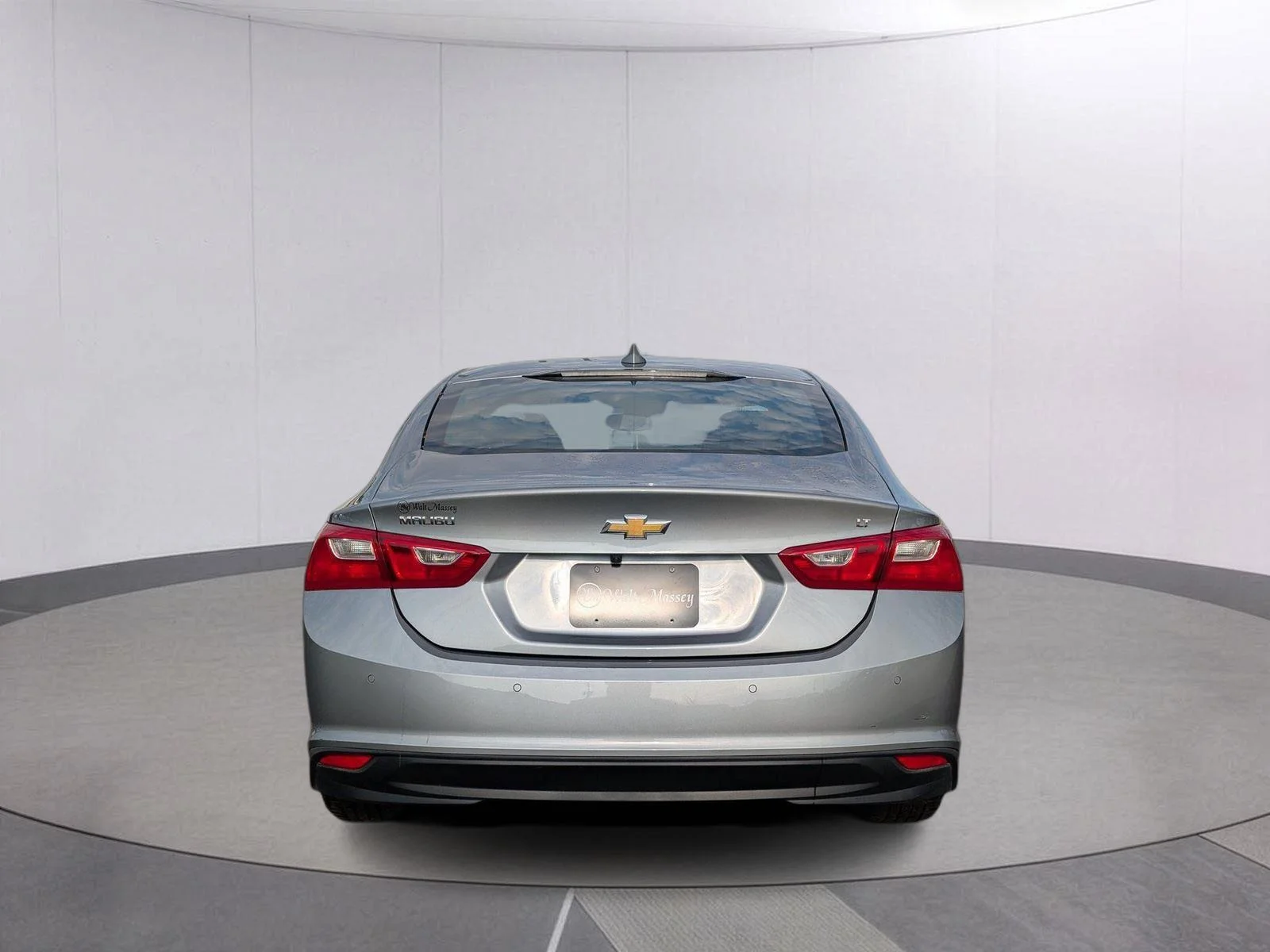 Used 2024 Sterling Gray Metallic Chevrolet 1LT image 4