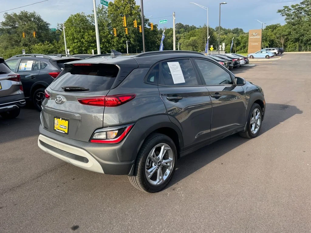 Used 2023 Gray Hyundai SEL image 3