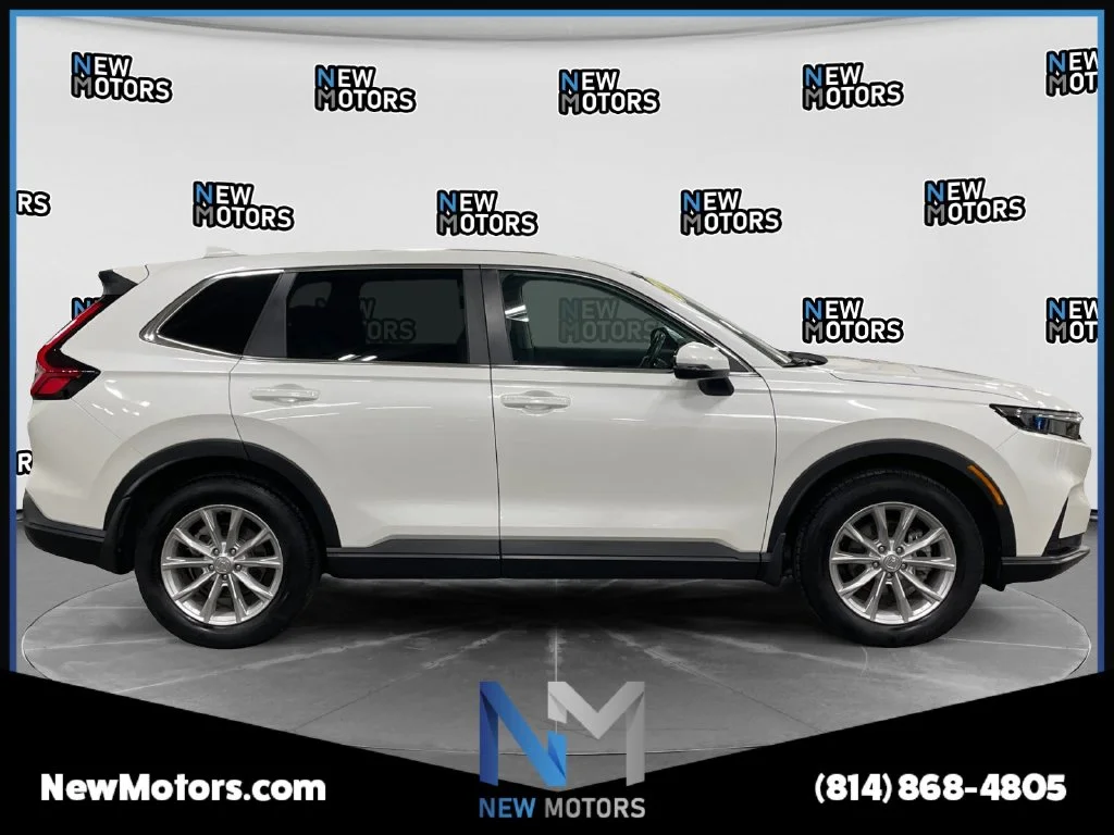 Used 2023 White Honda EX-L image 6