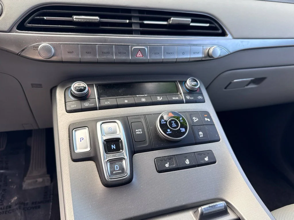 Used 2021 Green Hyundai SEL image 26