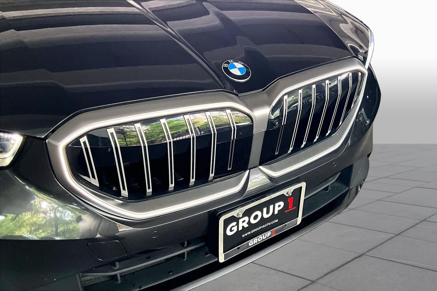 Certified Used 2026 Dark Graphite Metallic BMW 530i image 29