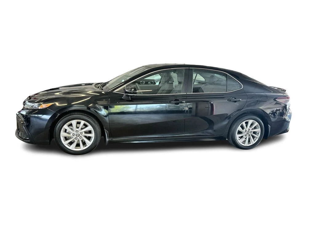 Used 2024 Midnight Black Metallic Toyota SE Dilawri Certified   Local BC   Well Maintained image 7