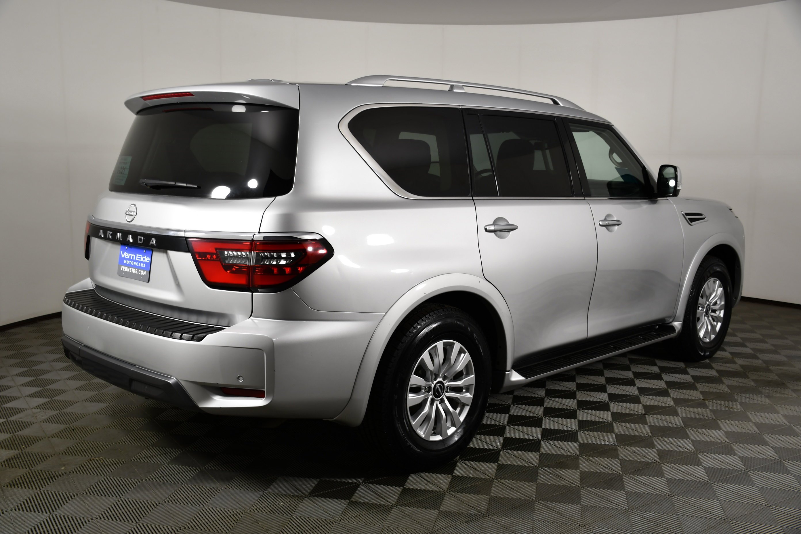 Used 2024 Brilliant Silver Metallic Nissan SV image 6