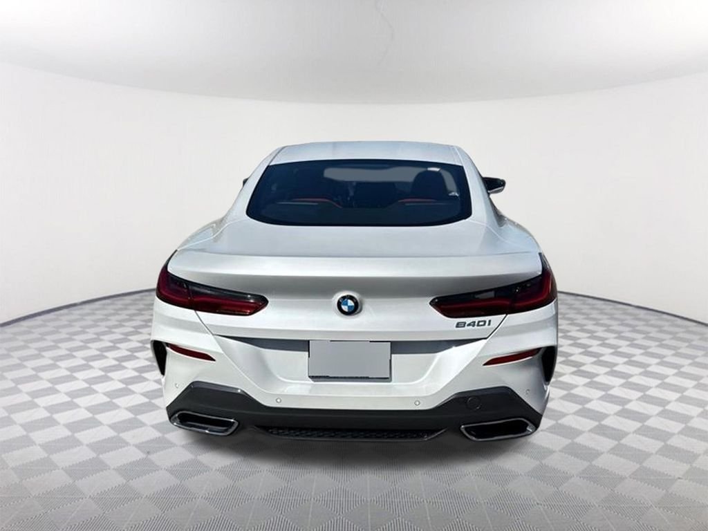 2026 BMW 8 Series 840i - Photo 6