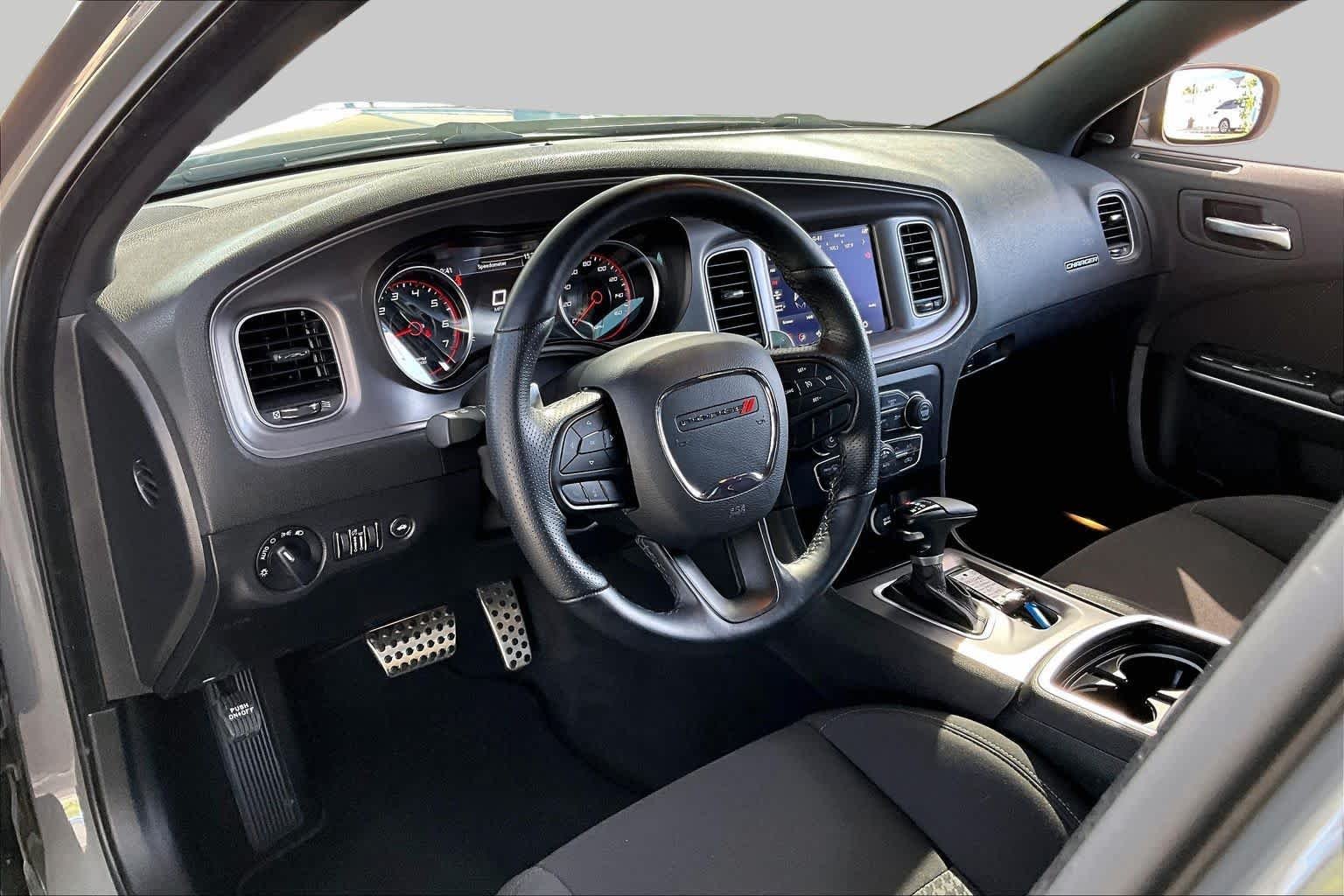 Used 2023 Destroyer Gray Clearcoat Dodge R/T image 18