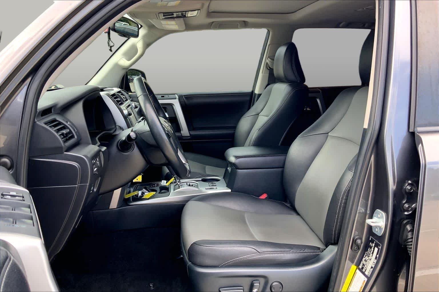 Used 2018 Magnetic Gray Metallic Toyota SR5 Premium image 8