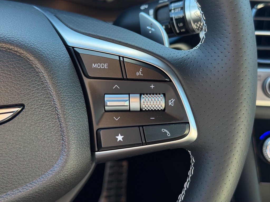 New 2027 White Genesis 2.5T image 26