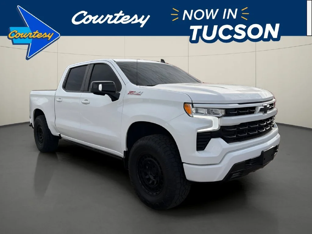 Used 2023 SUMMIT WHITE Chevrolet RST image 1