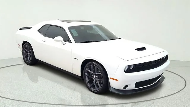 Used 2019 White Dodge R/T image 25