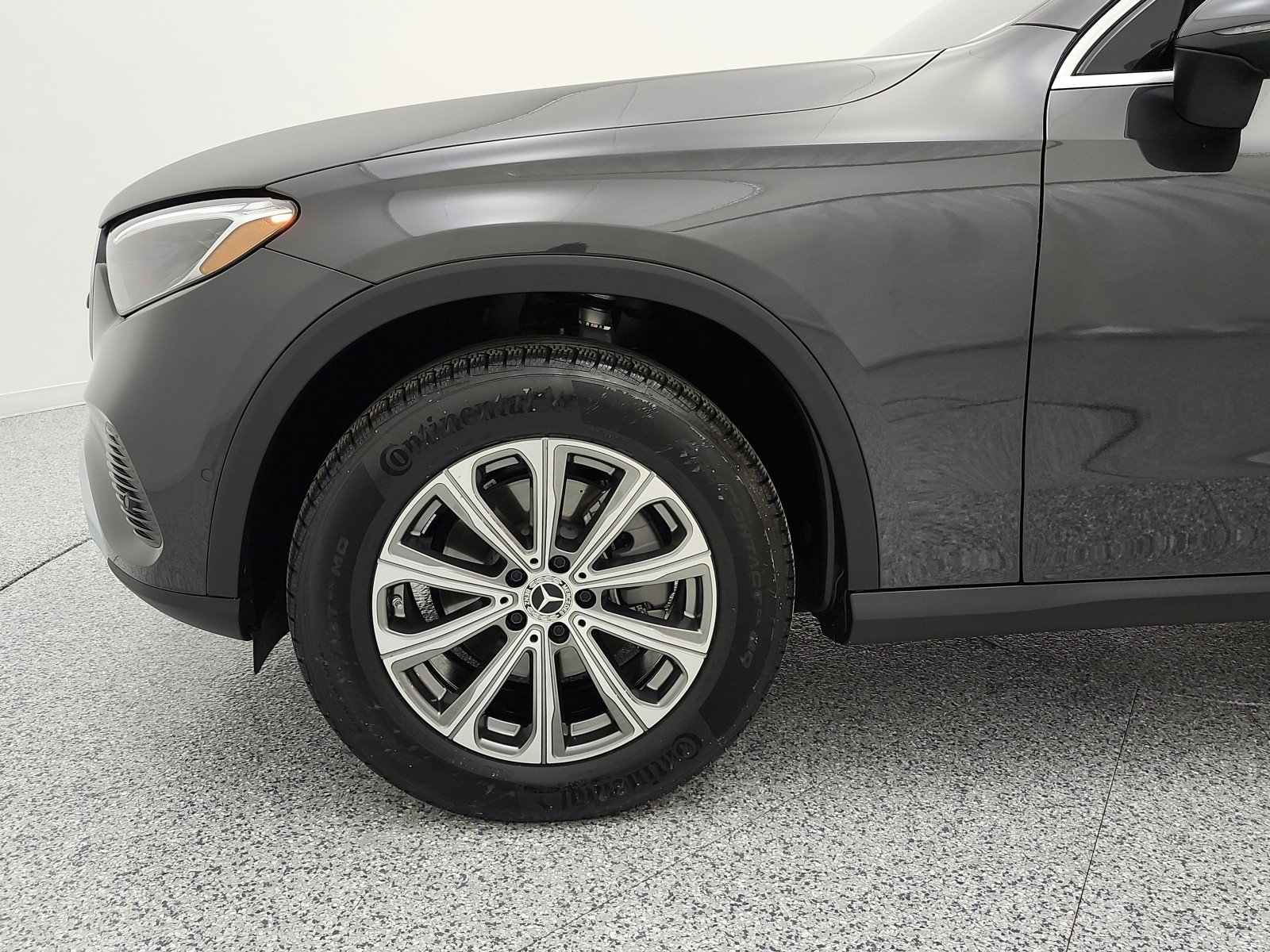 Certified Used 2026 Graphite Grey Metallic Mercedes-Benz GLC 300 SUV image 15