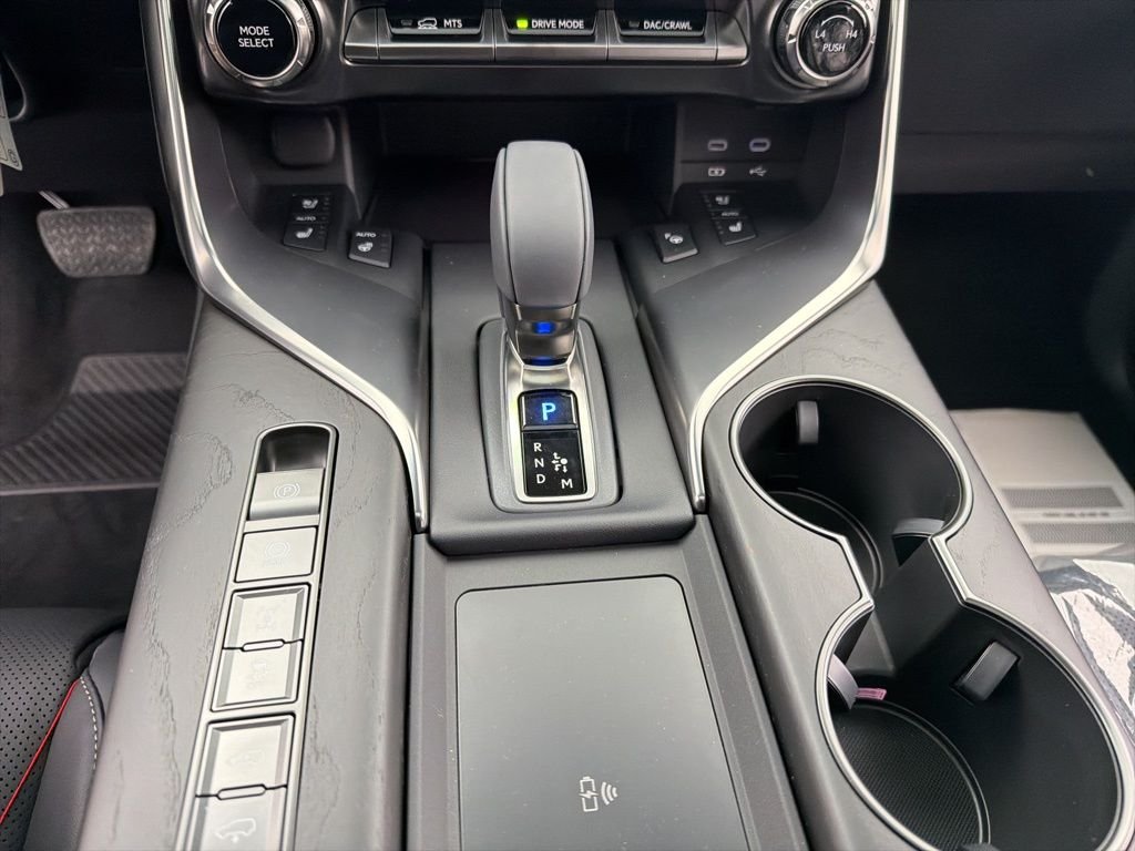 2025 Lexus LX 700h Luxury - Photo 12