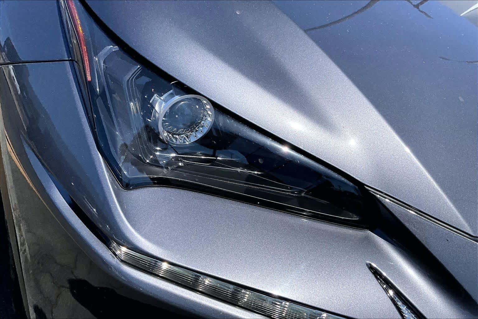 Used 2019 Nebula Gray Pearl Lexus  image 27
