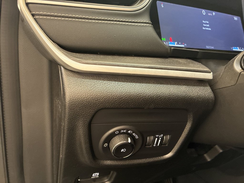 Used 2023 Black Jeep Laredo image 26