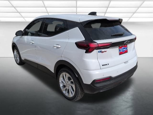New 2027 Summit White Chevrolet LT image 2
