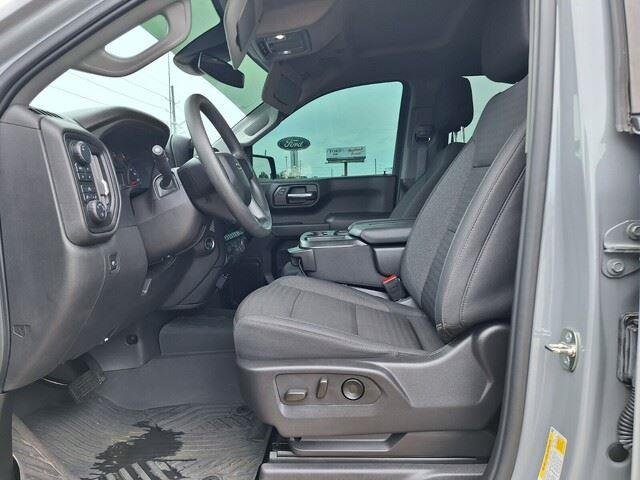 Used 2024 Slate Gray Metallic Chevrolet Custom Trail Boss image 11