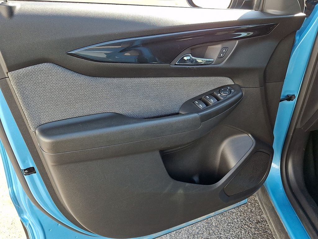Used 2025 Blue Chevrolet LT image 12