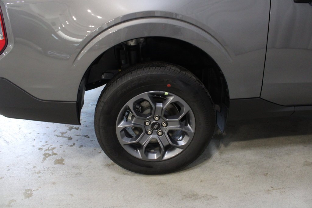 New 2026 Carbonized Gray Metallic Ford XLT image 26