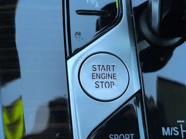 Used 2021 Blue BMW sDrive40i image 29