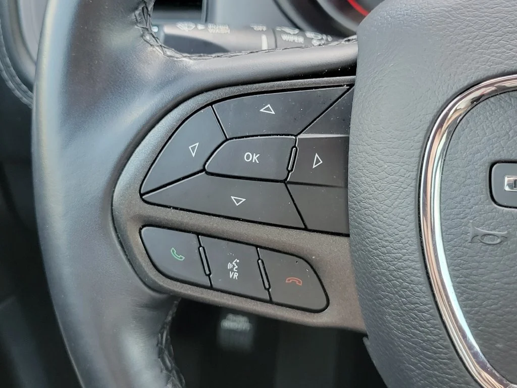 Used 2023 Orange Dodge SXT image 26