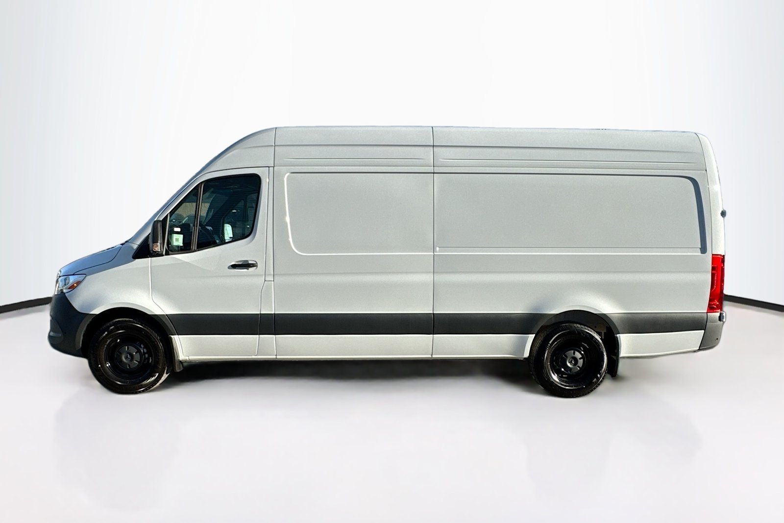 New 2026 Arctic+White Mercedes-Benz  image 8