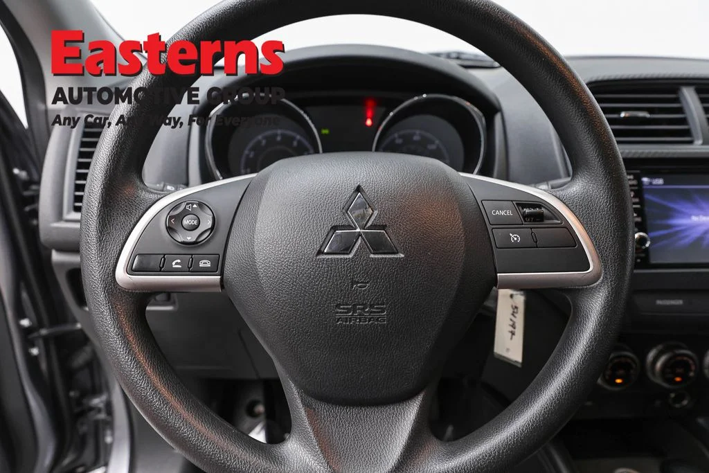 Used 2024 Gray Mitsubishi 2.0 ES image 10