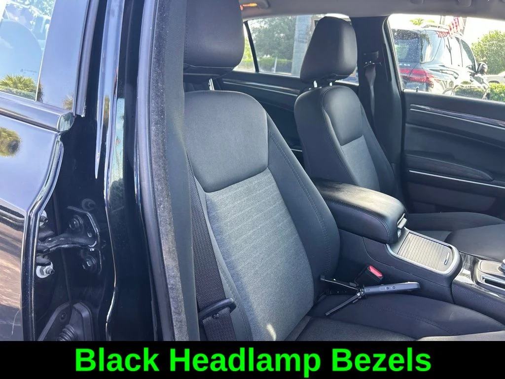 Used 2021 Black Chrysler Touring image 21