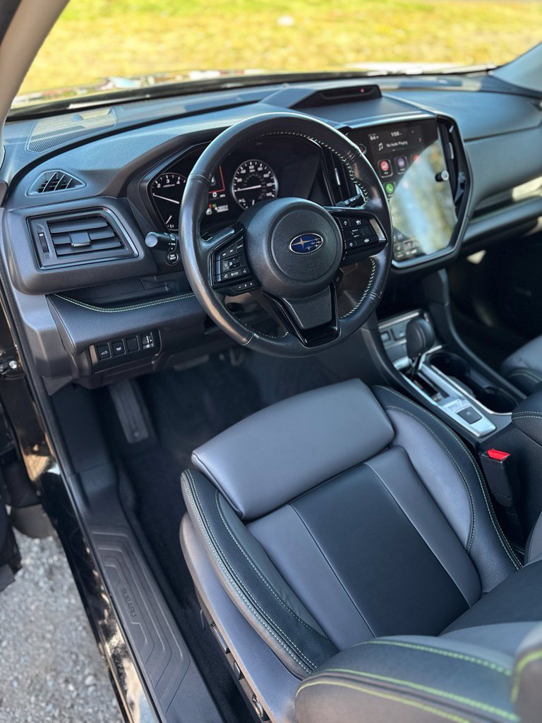 Used 2023 Crystal Black Silica Subaru Onyx Edition image 34