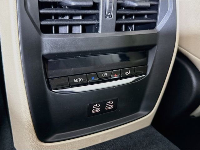 New 2026 White Metallic BMW 330i xDrive image 26