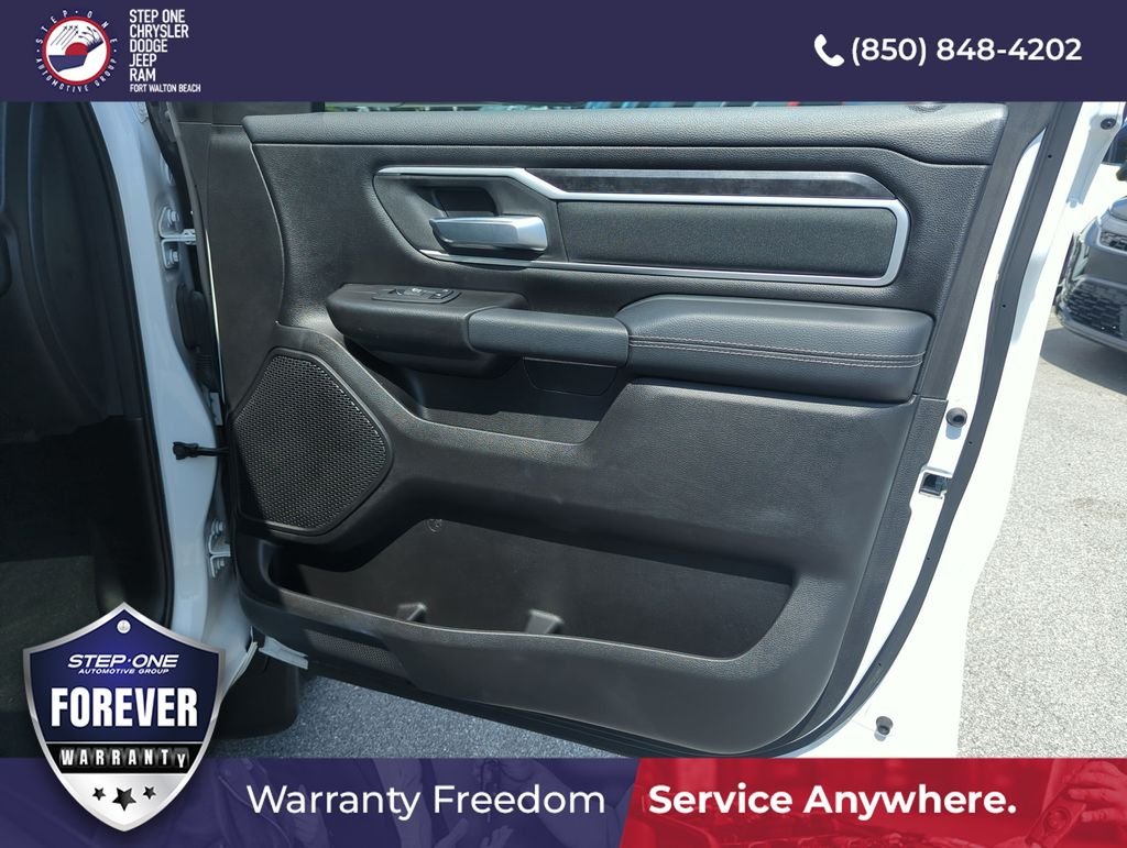 Used 2023 White Ram Big Horn/Lone Star image 31