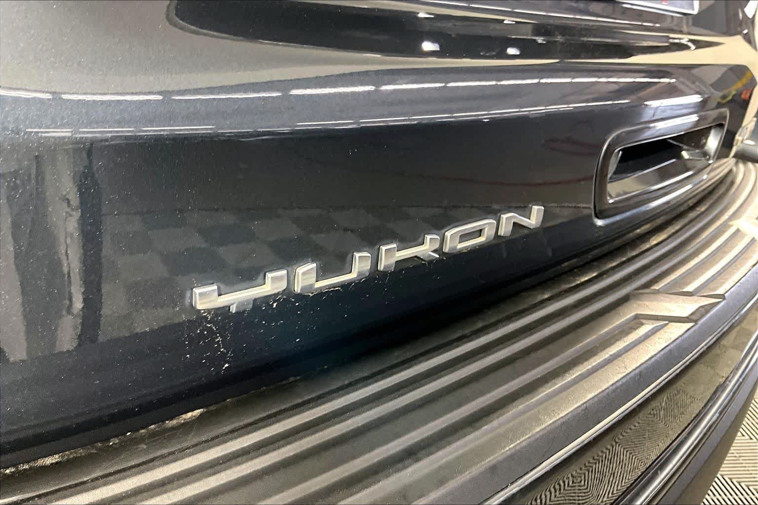 Used 2021 Dark Sky Metallic GMC AT4 image 56