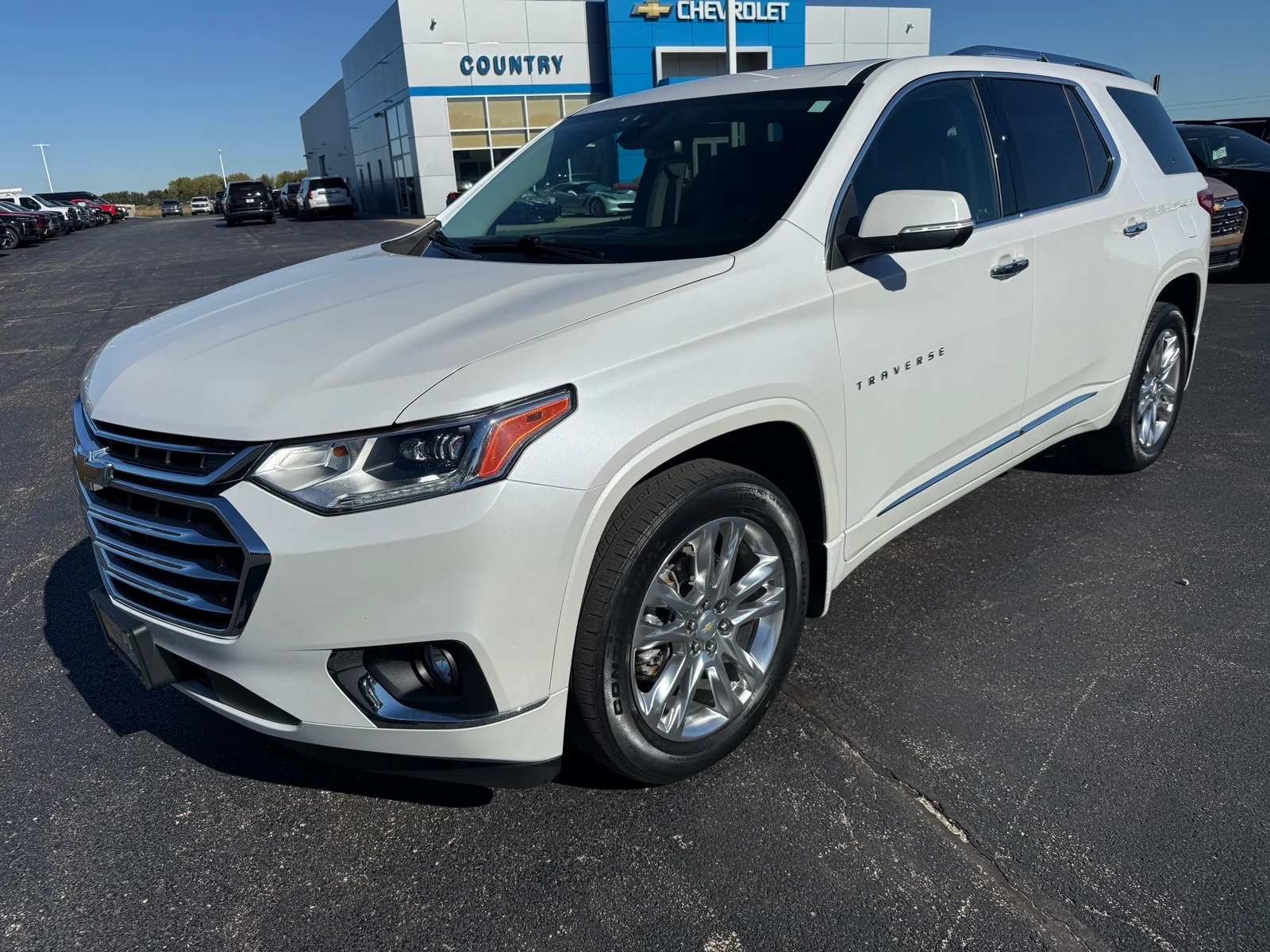 Used 2021 IRIDESCENT PEARL TRICOAT Chevrolet High Country image 9