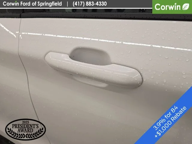 New 2026 Star White Metallic Tri-Coat Ford Active image 10