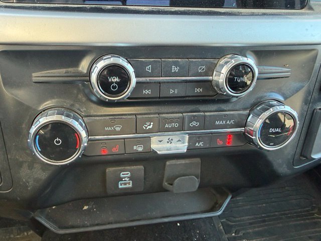 Used 2022 White Ford XLT image 17