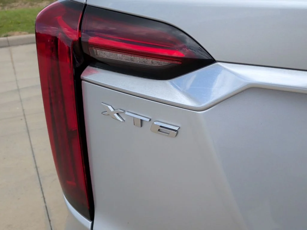 Used 2020 Silver Cadillac Premium Luxury image 45